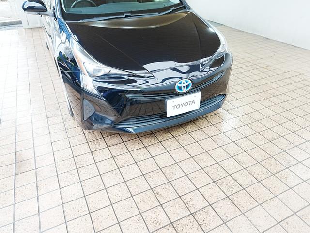 プリウス S 社外ナビ ブックカメラ フルセグTV スマートキー Pスタート Bluetooth ステアスイッチ フロアマット 電格ミラー ETC ABS AUTOライト LEDライト グレードS 5人乗り(12枚目)