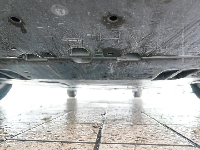 プリウス S 社外ナビ ブックカメラ フルセグTV スマートキー Pスタート Bluetooth ステアスイッチ フロアマット 電格ミラー ETC ABS AUTOライト LEDライト グレードS 5人乗り(15枚目)