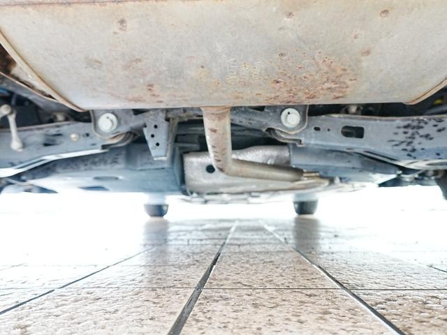 プリウス S 社外ナビ ブックカメラ フルセグTV スマートキー Pスタート Bluetooth ステアスイッチ フロアマット 電格ミラー ETC ABS AUTOライト LEDライト グレードS 5人乗り(16枚目)