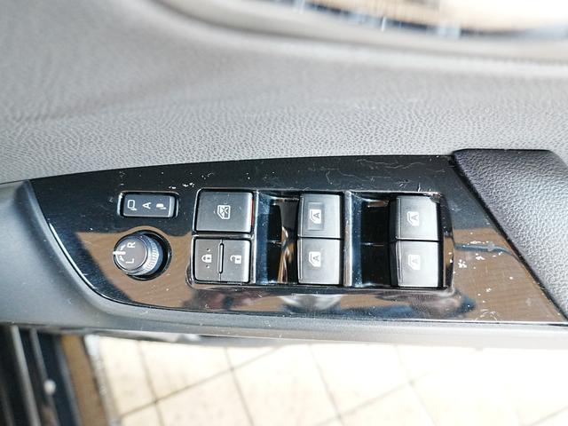 プリウス S 社外ナビ ブックカメラ フルセグTV スマートキー Pスタート Bluetooth ステアスイッチ フロアマット 電格ミラー ETC ABS AUTOライト LEDライト グレードS 5人乗り(35枚目)