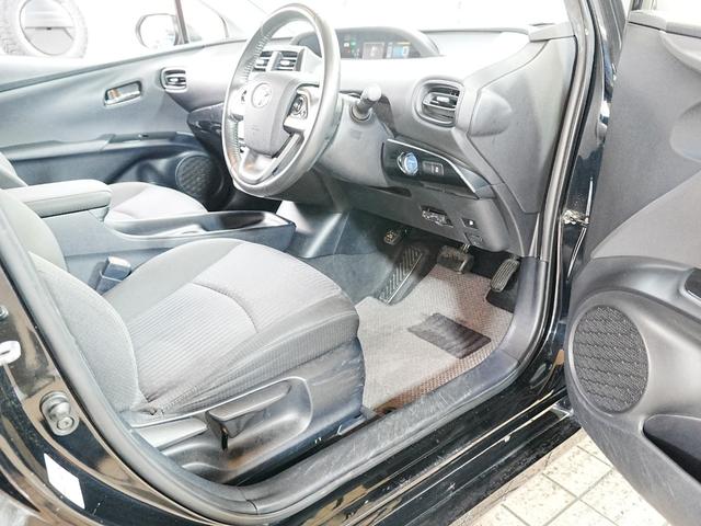 プリウス S 社外ナビ ブックカメラ フルセグTV スマートキー Pスタート Bluetooth ステアスイッチ フロアマット 電格ミラー ETC ABS AUTOライト LEDライト グレードS 5人乗り(37枚目)