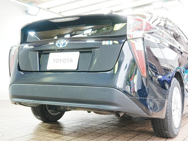 プリウス S 社外ナビ ブックカメラ フルセグTV スマートキー Pスタート Bluetooth ステアスイッチ フロアマット 電格ミラー ETC ABS AUTOライト LEDライト グレードS 5人乗り(56枚目)
