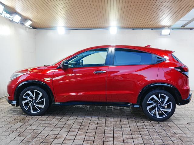 ヴェゼル ハイブリッドRS・ホンダセンシング 7インチメモリーナビ ハーフレザーシート 革巻きステアリング オートリトラミラー シートヒーター フルセグ BT SD バックカメラ ブレーキホールド パドルシフト LEDフォグ 社外前後ドラレコ(9枚目)