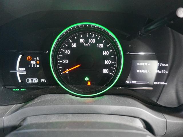 ヴェゼル ハイブリッドRS・ホンダセンシング 7インチメモリーナビ ハーフレザーシート 革巻きステアリング オートリトラミラー シートヒーター フルセグ BT SD バックカメラ ブレーキホールド パドルシフト LEDフォグ 社外前後ドラレコ(19枚目)