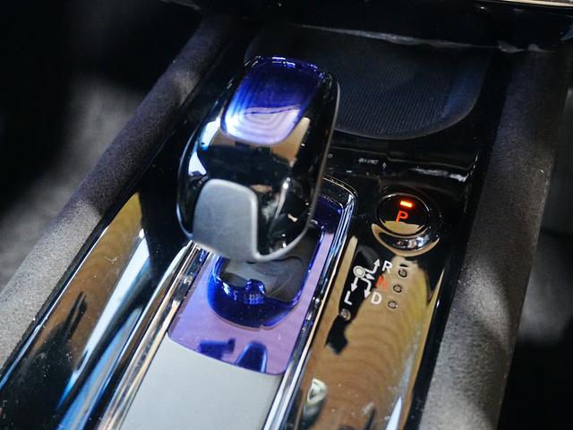 ヴェゼル ハイブリッドRS・ホンダセンシング 7インチメモリーナビ ハーフレザーシート 革巻きステアリング オートリトラミラー シートヒーター フルセグ BT SD バックカメラ ブレーキホールド パドルシフト LEDフォグ 社外前後ドラレコ(28枚目)
