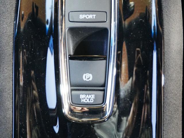 ヴェゼル ハイブリッドRS・ホンダセンシング 7インチメモリーナビ ハーフレザーシート 革巻きステアリング オートリトラミラー シートヒーター フルセグ BT SD バックカメラ ブレーキホールド パドルシフト LEDフォグ 社外前後ドラレコ(29枚目)