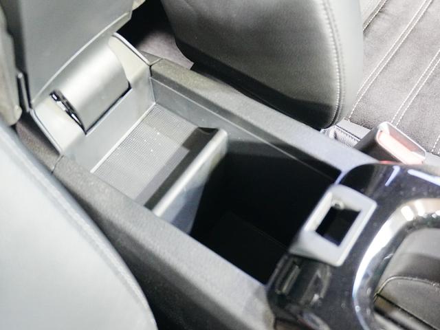 ヴェゼル ハイブリッドRS・ホンダセンシング 7インチメモリーナビ ハーフレザーシート 革巻きステアリング オートリトラミラー シートヒーター フルセグ BT SD バックカメラ ブレーキホールド パドルシフト LEDフォグ 社外前後ドラレコ(32枚目)