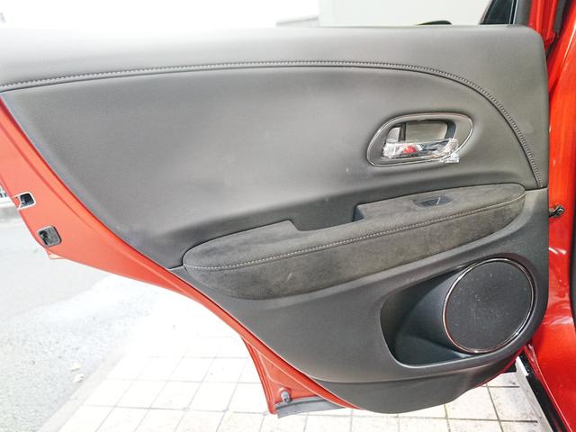 ヴェゼル ハイブリッドRS・ホンダセンシング 7インチメモリーナビ ハーフレザーシート 革巻きステアリング オートリトラミラー シートヒーター フルセグ BT SD バックカメラ ブレーキホールド パドルシフト LEDフォグ 社外前後ドラレコ(47枚目)