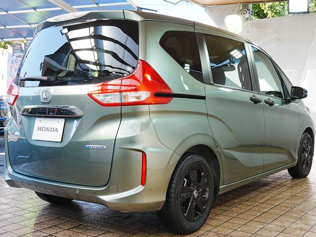 フリードハイブリッド ハイブリッド・Ｇブラックスタイル　ブラックスタイル専用装備　純正ナビフルセグＴＶ　左右パワースライドドア　シートヒーター　ＣＭＢＳ　ＡＣＣ　純正フロアマット　ステアスイッチ　クルコン　レーンキープ　黒革調シートカバー　Ｐスタート（80枚目）