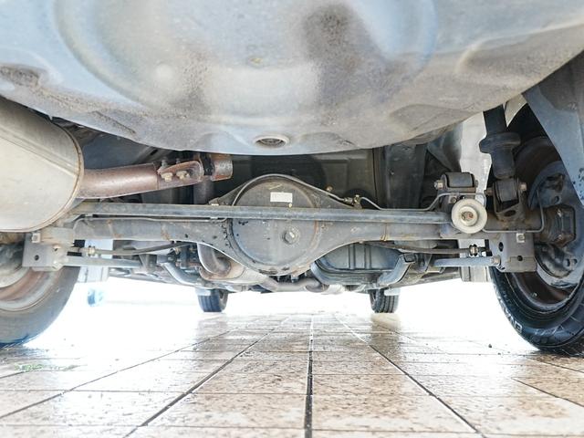 クラウン スーパーデラックスＧパッケージ　純正フロアマット　純正ドアバイザー　ＥＴＣ　電動格納ミラー　社外フロントドライブレコーダー　オートエアコン　スペアタイヤ　ＡＢＳ　記録簿　鍵２本（16枚目）