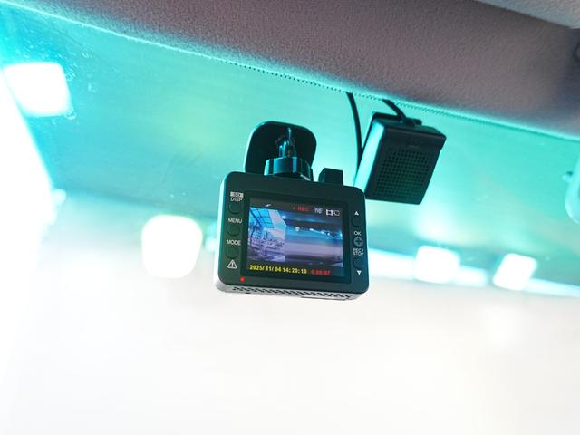 クラウン スーパーデラックスＧパッケージ　純正フロアマット　純正ドアバイザー　ＥＴＣ　電動格納ミラー　社外フロントドライブレコーダー　オートエアコン　スペアタイヤ　ＡＢＳ　記録簿　鍵２本（33枚目）