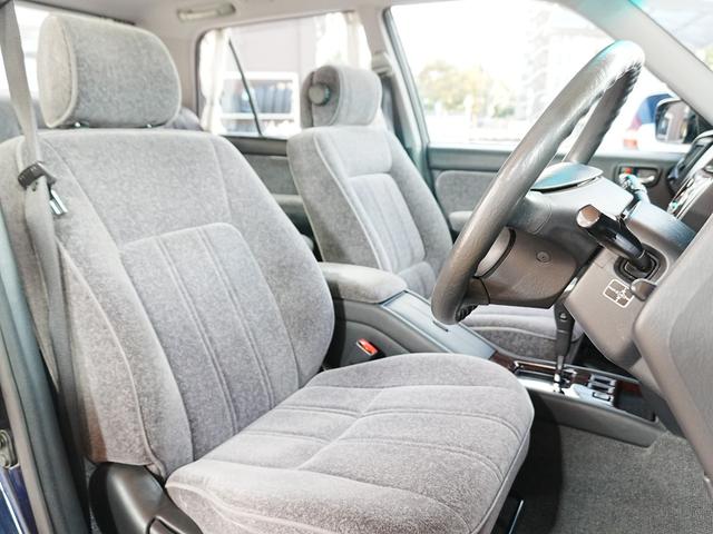 クラウン スーパーデラックスＧパッケージ　純正フロアマット　純正ドアバイザー　ＥＴＣ　電動格納ミラー　社外フロントドライブレコーダー　オートエアコン　スペアタイヤ　ＡＢＳ　記録簿　鍵２本（39枚目）