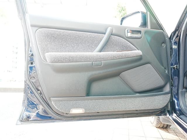 クラウン スーパーデラックスＧパッケージ　純正フロアマット　純正ドアバイザー　ＥＴＣ　電動格納ミラー　社外フロントドライブレコーダー　オートエアコン　スペアタイヤ　ＡＢＳ　記録簿　鍵２本（44枚目）