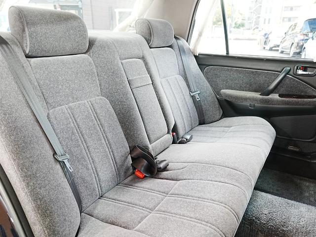 クラウン スーパーデラックスＧパッケージ　純正フロアマット　純正ドアバイザー　ＥＴＣ　電動格納ミラー　社外フロントドライブレコーダー　オートエアコン　スペアタイヤ　ＡＢＳ　記録簿　鍵２本（45枚目）