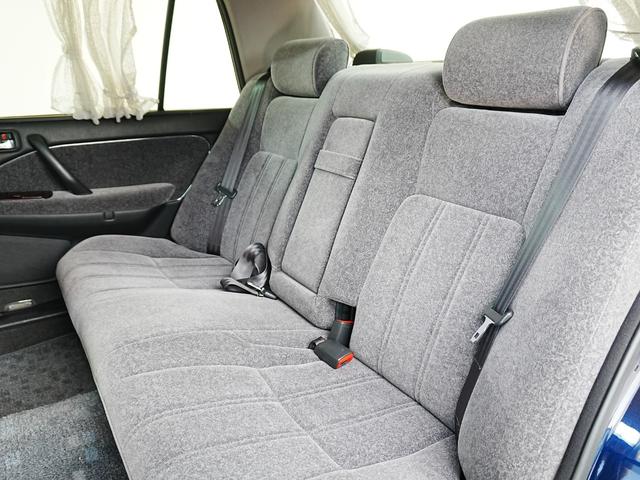 クラウン スーパーデラックスＧパッケージ　純正フロアマット　純正ドアバイザー　ＥＴＣ　電動格納ミラー　社外フロントドライブレコーダー　オートエアコン　スペアタイヤ　ＡＢＳ　記録簿　鍵２本（48枚目）