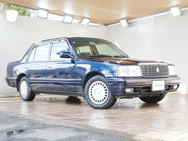 クラウン スーパーデラックスＧパッケージ　純正フロアマット　純正ドアバイザー　ＥＴＣ　電動格納ミラー　社外フロントドライブレコーダー　オートエアコン　スペアタイヤ　ＡＢＳ　記録簿　鍵２本（65枚目）