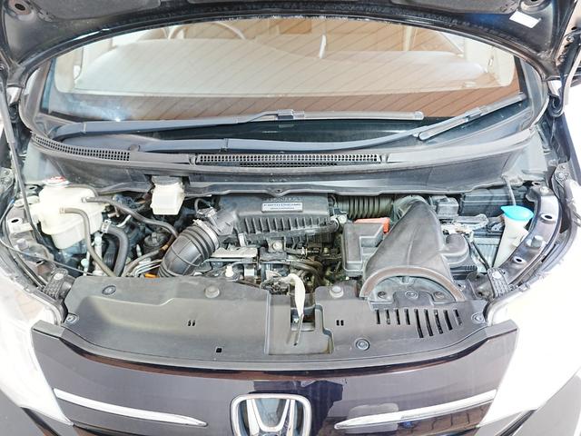 ステップワゴン Ｂ　社外ナビ　フルセグＴＶ　バックカメラ　スライドドア　アイドリングストップ　社外フロアマット　電動格納ミラー　Ｂｌｕｅｔｏｏｔｈ　キーレスキー　布シート　ＡＢＳ　ウィンカーミラー　ＥＴＣ（11枚目）