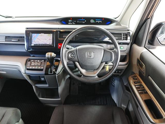 ステップワゴン Ｂ　社外ナビ　フルセグＴＶ　バックカメラ　スライドドア　アイドリングストップ　社外フロアマット　電動格納ミラー　Ｂｌｕｅｔｏｏｔｈ　キーレスキー　布シート　ＡＢＳ　ウィンカーミラー　ＥＴＣ（15枚目）