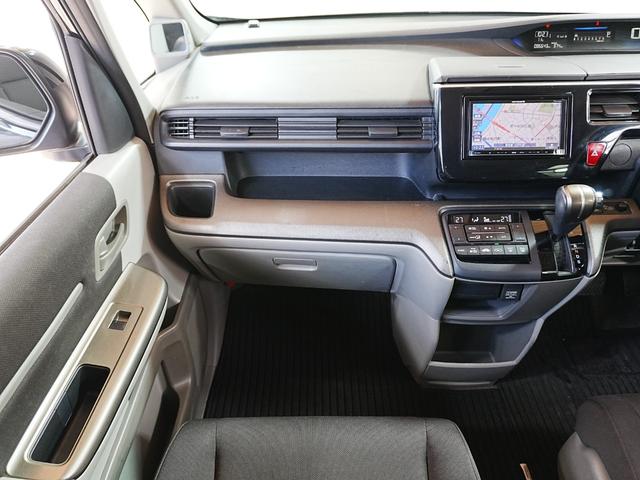 ステップワゴン Ｂ　社外ナビ　フルセグＴＶ　バックカメラ　スライドドア　アイドリングストップ　社外フロアマット　電動格納ミラー　Ｂｌｕｅｔｏｏｔｈ　キーレスキー　布シート　ＡＢＳ　ウィンカーミラー　ＥＴＣ（16枚目）