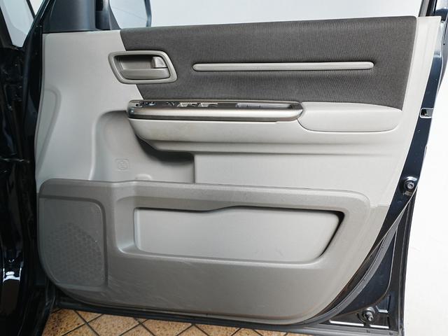 ステップワゴン Ｂ　社外ナビ　フルセグＴＶ　バックカメラ　スライドドア　アイドリングストップ　社外フロアマット　電動格納ミラー　Ｂｌｕｅｔｏｏｔｈ　キーレスキー　布シート　ＡＢＳ　ウィンカーミラー　ＥＴＣ（40枚目）