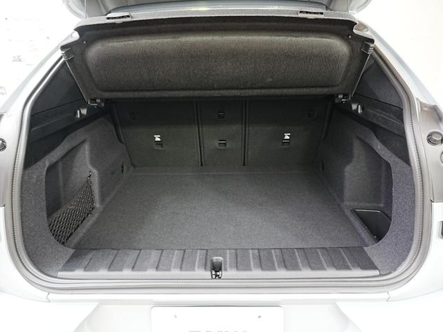 X2 M35i xDrive ディスプレイオーディオ 赤黒革シート パワーシート ハーマンカードン HUD 全方位カメラ ワイヤレス充電 純正前後ドラレコ シートヒーター ステアリングヒーター パワーバックドア アンビエントライト(11枚目)