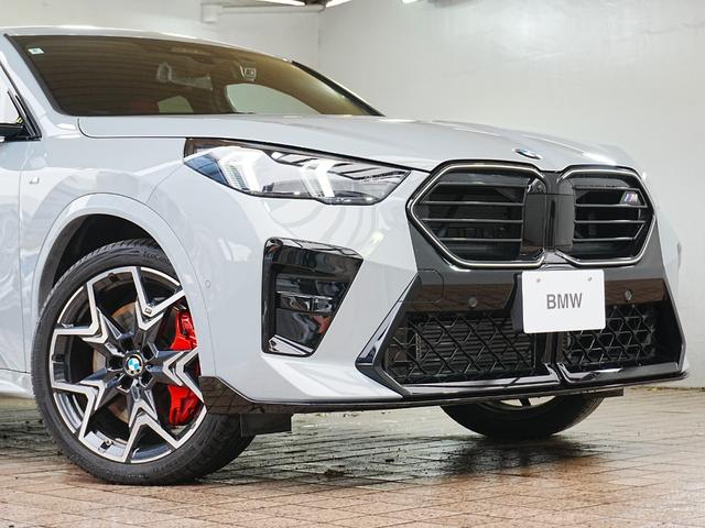 X2 M35i xDrive ディスプレイオーディオ 赤黒革シート パワーシート ハーマンカードン HUD 全方位カメラ ワイヤレス充電 純正前後ドラレコ シートヒーター ステアリングヒーター パワーバックドア アンビエントライト(48枚目)