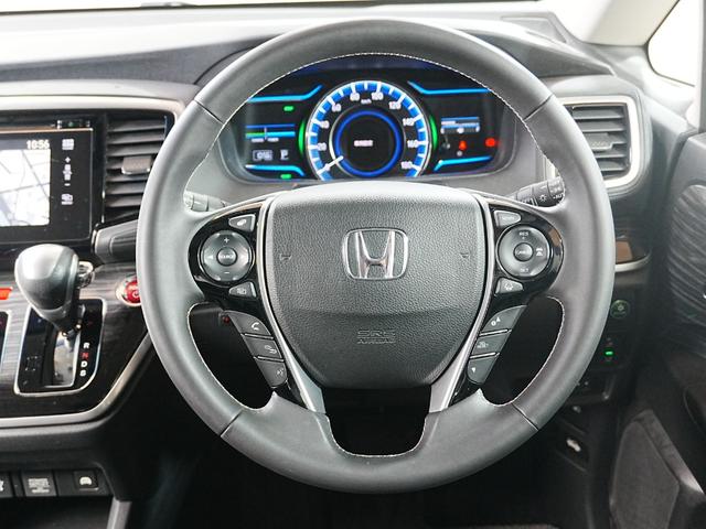 オデッセイハイブリッド ハイブリッドアブソルート・ホンダセンシンアドバンスP ワンオーナー 純正メモリナビ フルセグTV 全方位カメラ 左右パワースライドドア アルパインFDモニター 純正17インチ ホンダセンシング LKA レーダークルーズ 禁煙車 ハーフレザー ETC(8枚目)