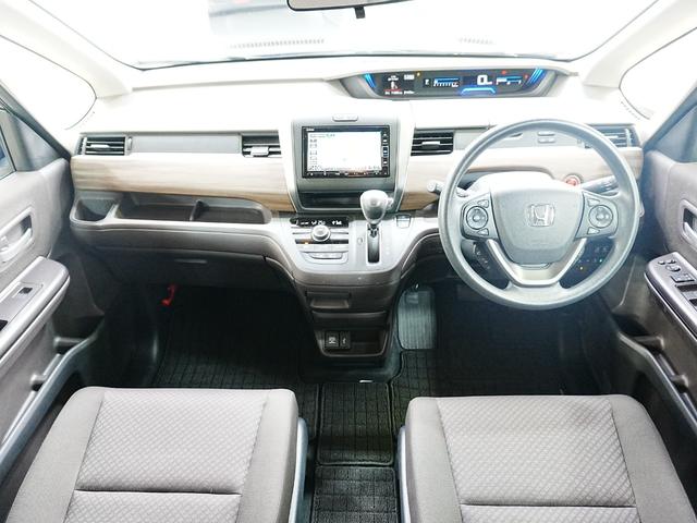 フリード G 純正メモリーナビ フルセグ Bluetooth リヤカメラdeあんしんプラス 両側パワースライドドア ワンオーナー 純正ドラレコ 純正フロアマット ステアリングスイッチ スマートキー(2枚目)