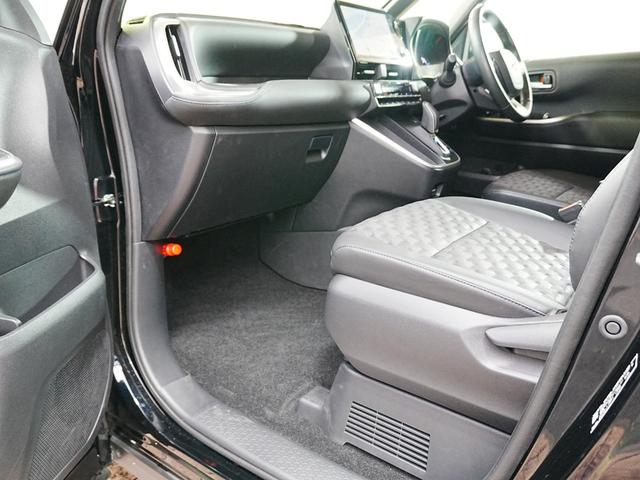 ヴォクシー ハイブリッドS-Z ワンオーナー 快適便利パッケージhigh 両側パワースライドドア 純正ディスプレーオーディオ フルセグTV 全方位カメラ 純正17インチ LED 衝突軽減 LKA AHB レーダークルーズ(45枚目)