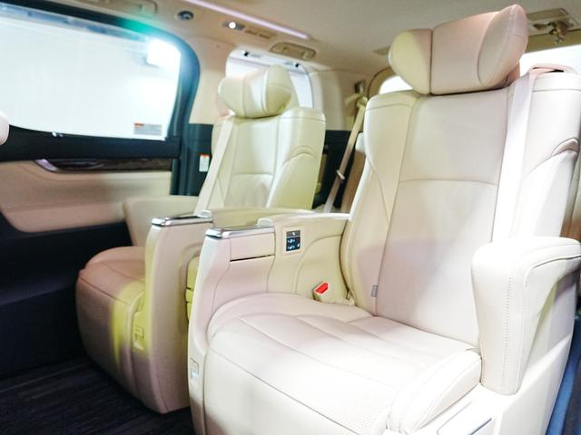 アルファードハイブリッド G Fパッケージ TRDフロントエアロ JBL 全方位カメラ 純正FDモニター ベージュ革シート サンルーフ AC100V 純正メモリナビ フルセグ 両側パワスラ PBドア 純正17インチ LED エアシート(54枚目)