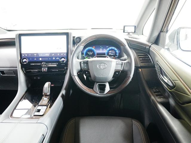 アルファードハイブリッド Ｚ　ＨＵＤ　デジタルインナーミラー　トヨタチームメイト　左右独立ムーンルーフ　１３．２ＦＤモニター　社外レーダー探知機　ＴＶキャンセラー　パドルシフト　ワンオーナー　保証書　取説　クルコン　レーンキープ（15枚目）