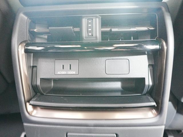 アルファードハイブリッド Ｚ　ＨＵＤ　デジタルインナーミラー　トヨタチームメイト　左右独立ムーンルーフ　１３．２ＦＤモニター　社外レーダー探知機　ＴＶキャンセラー　パドルシフト　ワンオーナー　保証書　取説　クルコン　レーンキープ（40枚目）