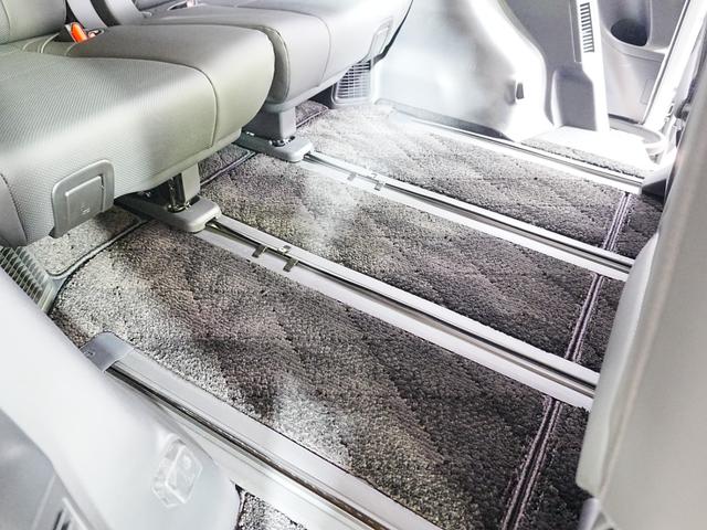 アルファードハイブリッド Ｚ　ＨＵＤ　デジタルインナーミラー　トヨタチームメイト　左右独立ムーンルーフ　１３．２ＦＤモニター　社外レーダー探知機　ＴＶキャンセラー　パドルシフト　ワンオーナー　保証書　取説　クルコン　レーンキープ（56枚目）