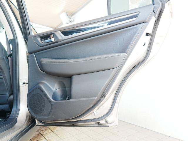 レガシィアウトバック リミテッド　１オーナー　純正ナビ　フルセグＴＶ　前席シートヒーター　サンルーフ　アイサイトＶｅｒ３　フォグ　純正マット　運転席シートメモリ　アイドリングストップ　パドルシフト　ステアスイッチ　プッシュスタート（49枚目）