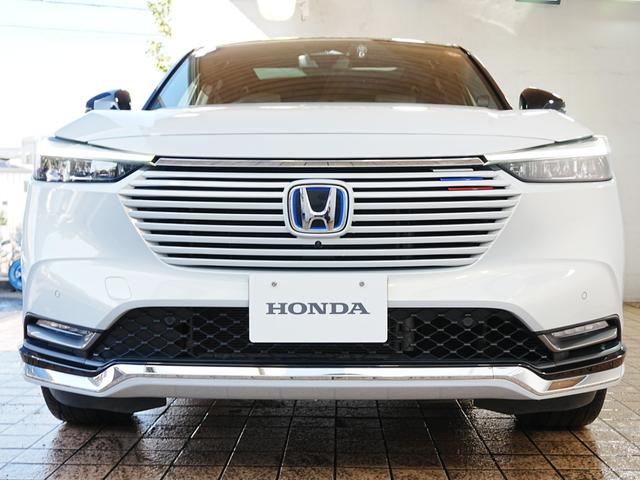 ヴェゼル e:HEV PLaY ディスプレイオーディオ パノラマルーフ フルセグTV Bluetooth 全方位カメラ ハーフレザーシート カープレイ 専用コンビシート ホンダコネクト ステアヒータ プレミアムオーディオ 純正マット(11枚目)