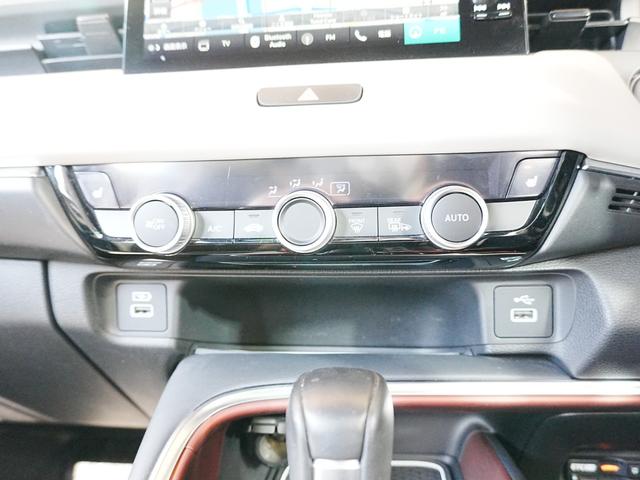 ヴェゼル e:HEV PLaY ディスプレイオーディオ パノラマルーフ フルセグTV Bluetooth 全方位カメラ ハーフレザーシート カープレイ 専用コンビシート ホンダコネクト ステアヒータ プレミアムオーディオ 純正マット(26枚目)