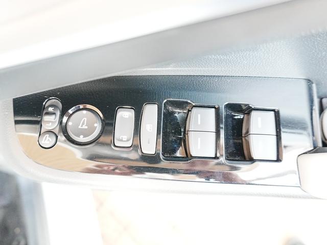 ヴェゼル e:HEV PLaY ディスプレイオーディオ パノラマルーフ フルセグTV Bluetooth 全方位カメラ ハーフレザーシート カープレイ 専用コンビシート ホンダコネクト ステアヒータ プレミアムオーディオ 純正マット(32枚目)