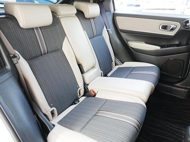 ヴェゼル e:HEV PLaY ディスプレイオーディオ パノラマルーフ フルセグTV Bluetooth 全方位カメラ ハーフレザーシート カープレイ 専用コンビシート ホンダコネクト ステアヒータ プレミアムオーディオ 純正マット(39枚目)