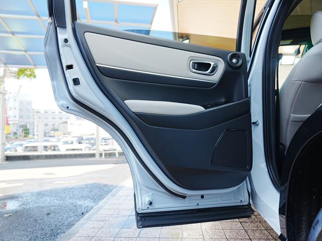 ヴェゼル e:HEV PLaY ディスプレイオーディオ パノラマルーフ フルセグTV Bluetooth 全方位カメラ ハーフレザーシート カープレイ 専用コンビシート ホンダコネクト ステアヒータ プレミアムオーディオ 純正マット(44枚目)