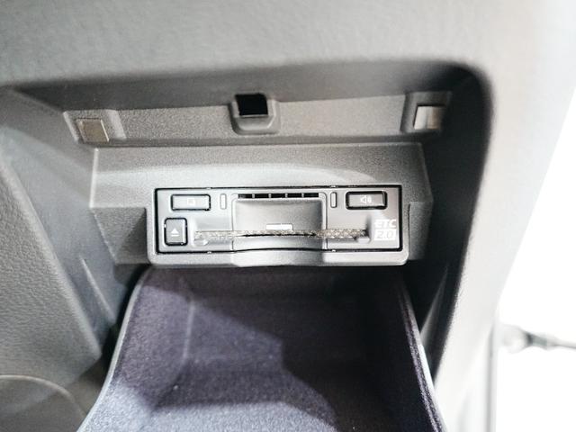 ＮＸ ＮＸ３５０ｈ　バージョンＬ　１オーナー　ユーザー買取　アドバンスドパーク　パノラマサンルーフ　黒革シート　デジタルインナーミラー　置くだけ充電　全席シートヒーター　ステアヒーター　純正２０ＡＷ　パワーバックドア　全方位カメラ（37枚目）