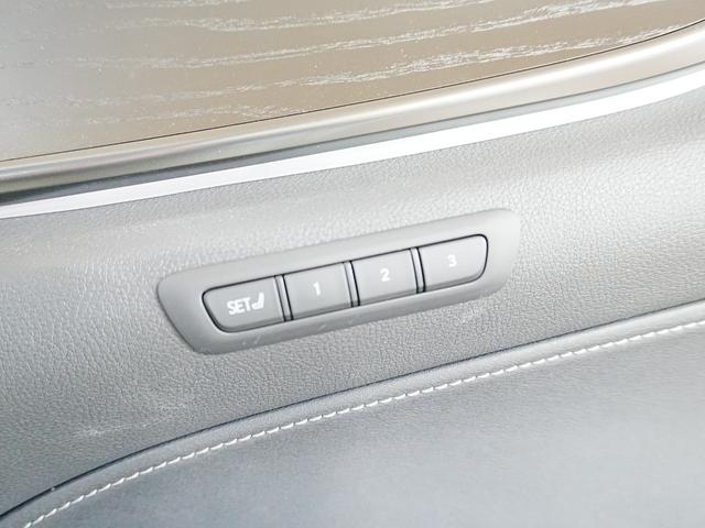 ＮＸ ＮＸ３５０ｈ　バージョンＬ　１オーナー　ユーザー買取　アドバンスドパーク　パノラマサンルーフ　黒革シート　デジタルインナーミラー　置くだけ充電　全席シートヒーター　ステアヒーター　純正２０ＡＷ　パワーバックドア　全方位カメラ（40枚目）