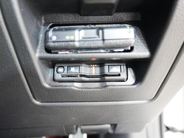 ＭＡＺＤＡ３ファストバック １５Ｓ　１００周年特別記念車　純正ナビ　フルセグＴＶ　Ｂｌｕｅｔｏｏｔｈ　全方位カメラ　シグネチャスタイルＰＫＧ　ユーザー買取　ステアスイッチ　アイドリングストップ　ＢＯＳＥスピーカー　３６０度セーフティＰＫＧ　タワーバー　マット（34枚目）