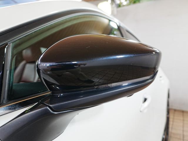 ＭＡＺＤＡ３ファストバック １５Ｓ　１００周年特別記念車　純正ナビ　フルセグＴＶ　Ｂｌｕｅｔｏｏｔｈ　全方位カメラ　シグネチャスタイルＰＫＧ　ユーザー買取　ステアスイッチ　アイドリングストップ　ＢＯＳＥスピーカー　３６０度セーフティＰＫＧ　タワーバー　マット（55枚目）