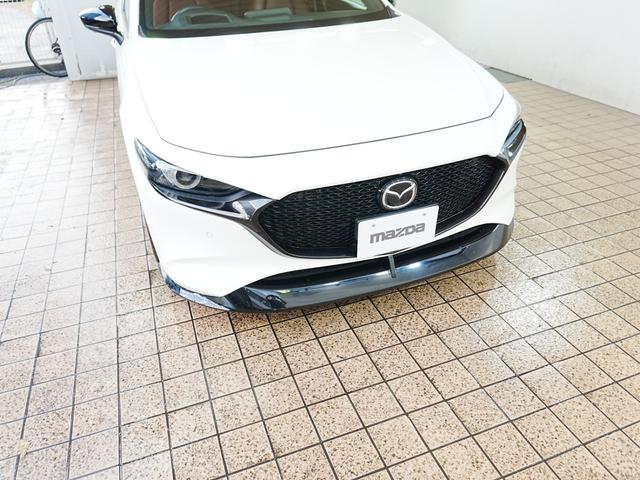 ＭＡＺＤＡ３ファストバック １５Ｓ　１００周年特別記念車　純正ナビ　フルセグＴＶ　Ｂｌｕｅｔｏｏｔｈ　全方位カメラ　シグネチャスタイルＰＫＧ　ユーザー買取　ステアスイッチ　アイドリングストップ　ＢＯＳＥスピーカー　３６０度セーフティＰＫＧ　タワーバー　マット（56枚目）