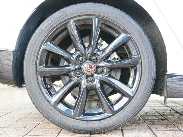 ＭＡＺＤＡ３ファストバック １５Ｓ　１００周年特別記念車　純正ナビ　フルセグＴＶ　Ｂｌｕｅｔｏｏｔｈ　全方位カメラ　シグネチャスタイルＰＫＧ　ユーザー買取　ステアスイッチ　アイドリングストップ　ＢＯＳＥスピーカー　３６０度セーフティＰＫＧ　タワーバー　マット（63枚目）