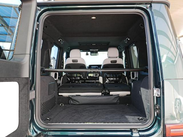 Ｇクラス Ｇ４００ｄ　ＡＭＧライン　マヌファクトゥーアプログラム　ラグジュアリーパッケージ　アダプティングダンピングシステム　ブルメスターサウンド　白本革シート　サンルーフ　全方位カメラ　アンビエントライト　ワンオーナー（12枚目）