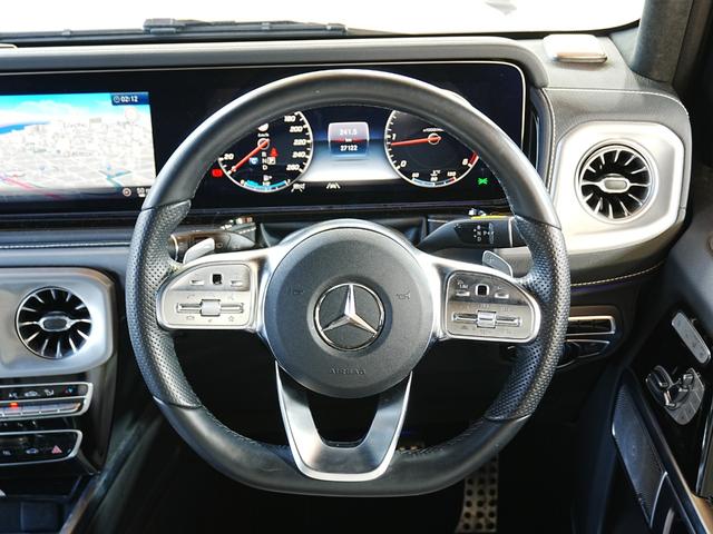 Ｇクラス Ｇ４００ｄ　ＡＭＧライン　マヌファクトゥーアプログラム　ラグジュアリーパッケージ　アダプティングダンピングシステム　ブルメスターサウンド　白本革シート　サンルーフ　全方位カメラ　アンビエントライト　ワンオーナー（13枚目）