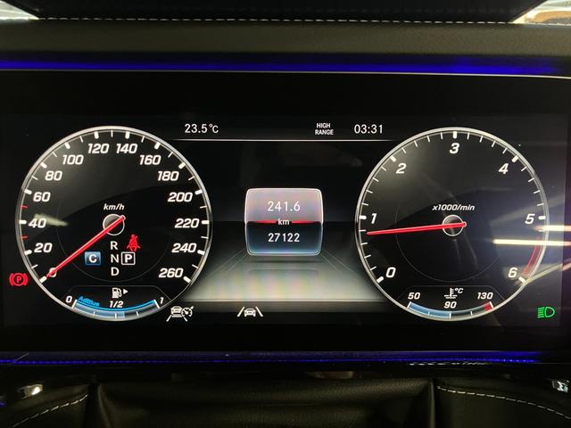 Ｇクラス Ｇ４００ｄ　ＡＭＧライン　マヌファクトゥーアプログラム　ラグジュアリーパッケージ　アダプティングダンピングシステム　ブルメスターサウンド　白本革シート　サンルーフ　全方位カメラ　アンビエントライト　ワンオーナー（14枚目）