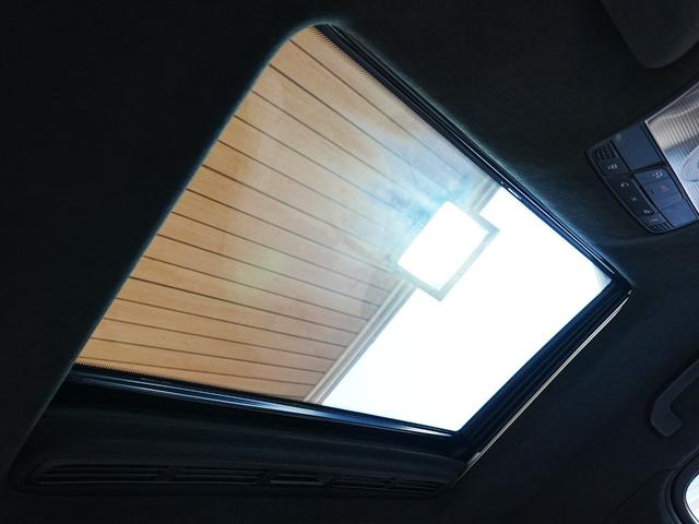 Ｇクラス Ｇ４００ｄ　ＡＭＧライン　マヌファクトゥーアプログラム　ラグジュアリーパッケージ　アダプティングダンピングシステム　ブルメスターサウンド　白本革シート　サンルーフ　全方位カメラ　アンビエントライト　ワンオーナー（34枚目）