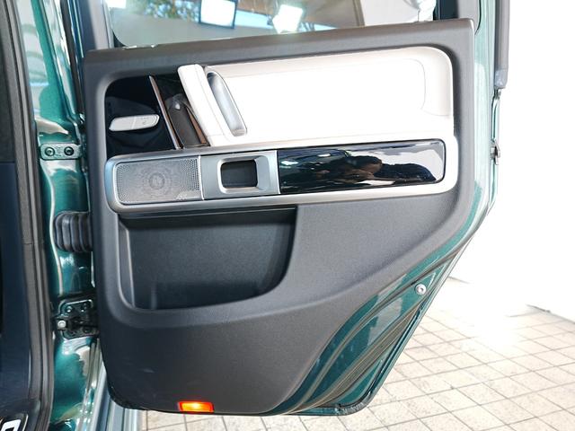 Ｇクラス Ｇ４００ｄ　ＡＭＧライン　マヌファクトゥーアプログラム　ラグジュアリーパッケージ　アダプティングダンピングシステム　ブルメスターサウンド　白本革シート　サンルーフ　全方位カメラ　アンビエントライト　ワンオーナー（47枚目）